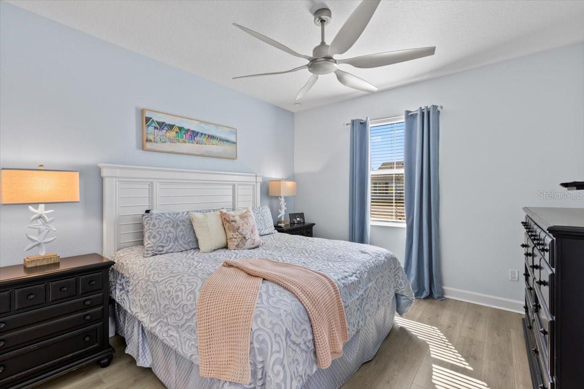 LATITUDE/DAYTONA BEACH CLOAR - Residential