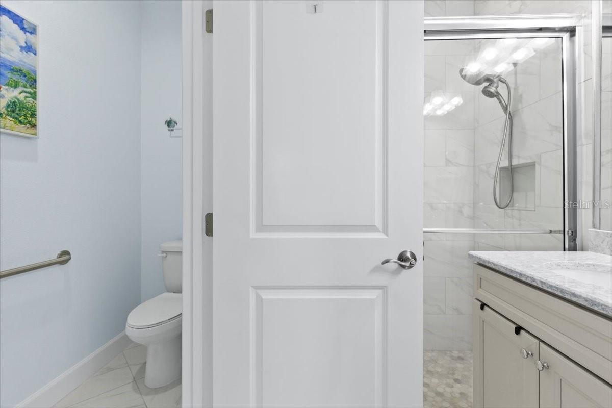 LATITUDE/DAYTONA BEACH CLOAR - Residential