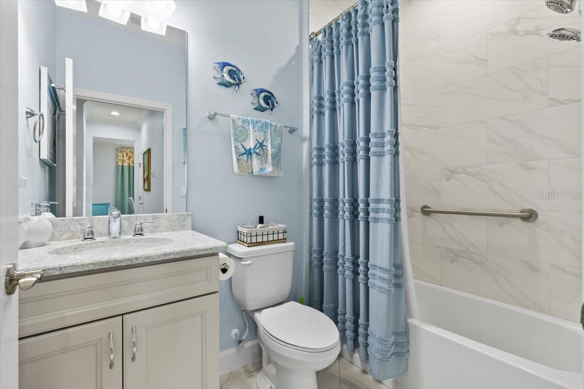 LATITUDE/DAYTONA BEACH CLOAR - Residential