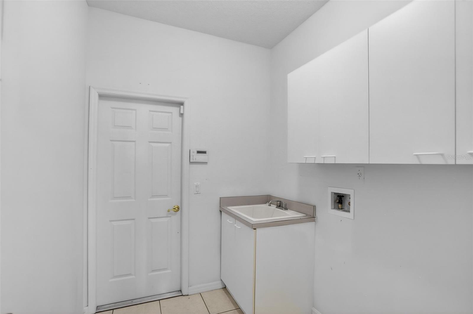 BAY HILL COVE - Residential