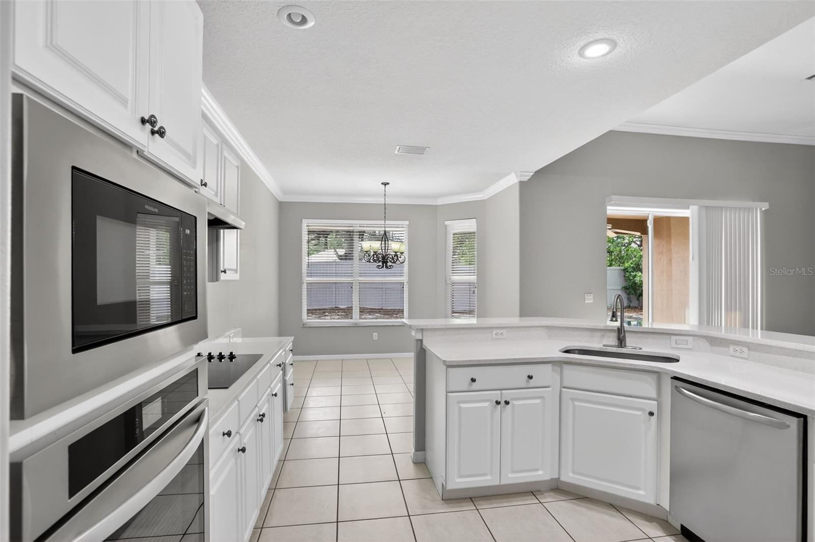 BAY HILL COVE - Residential