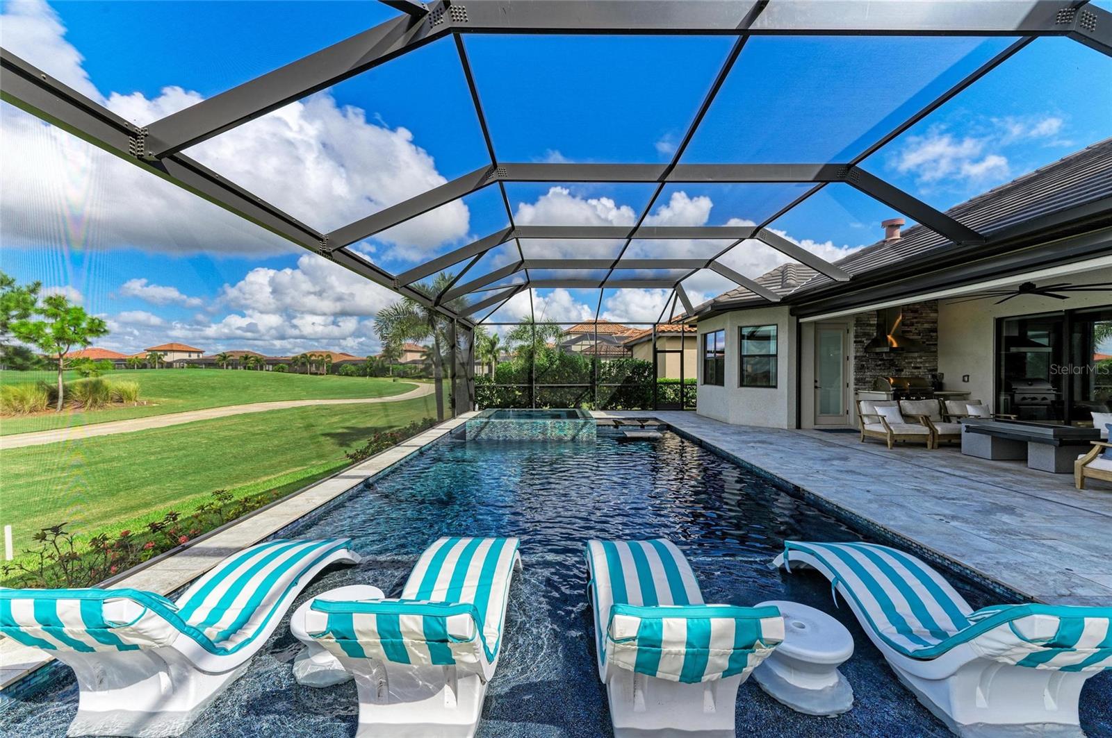 LAKEWOOD NATIONAL - Residential
