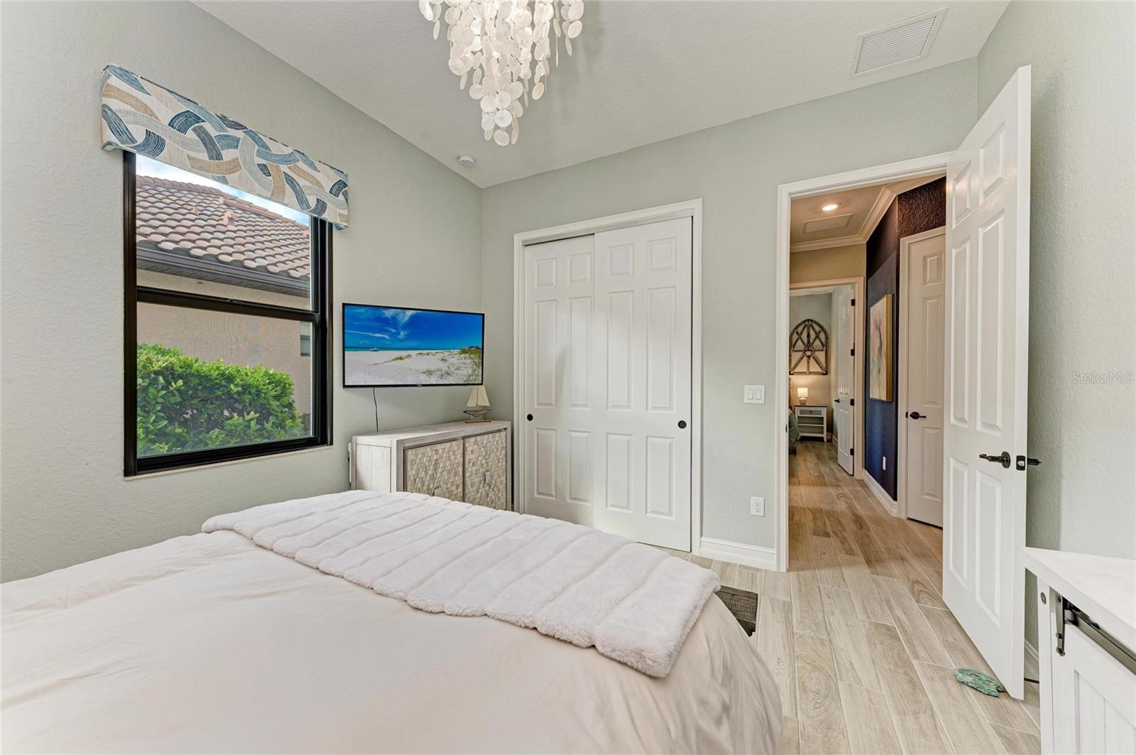 LAKEWOOD NATIONAL - Residential