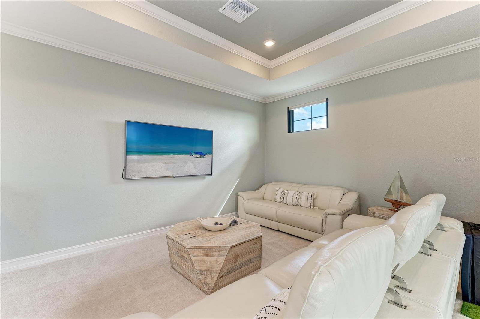 LAKEWOOD NATIONAL - Residential