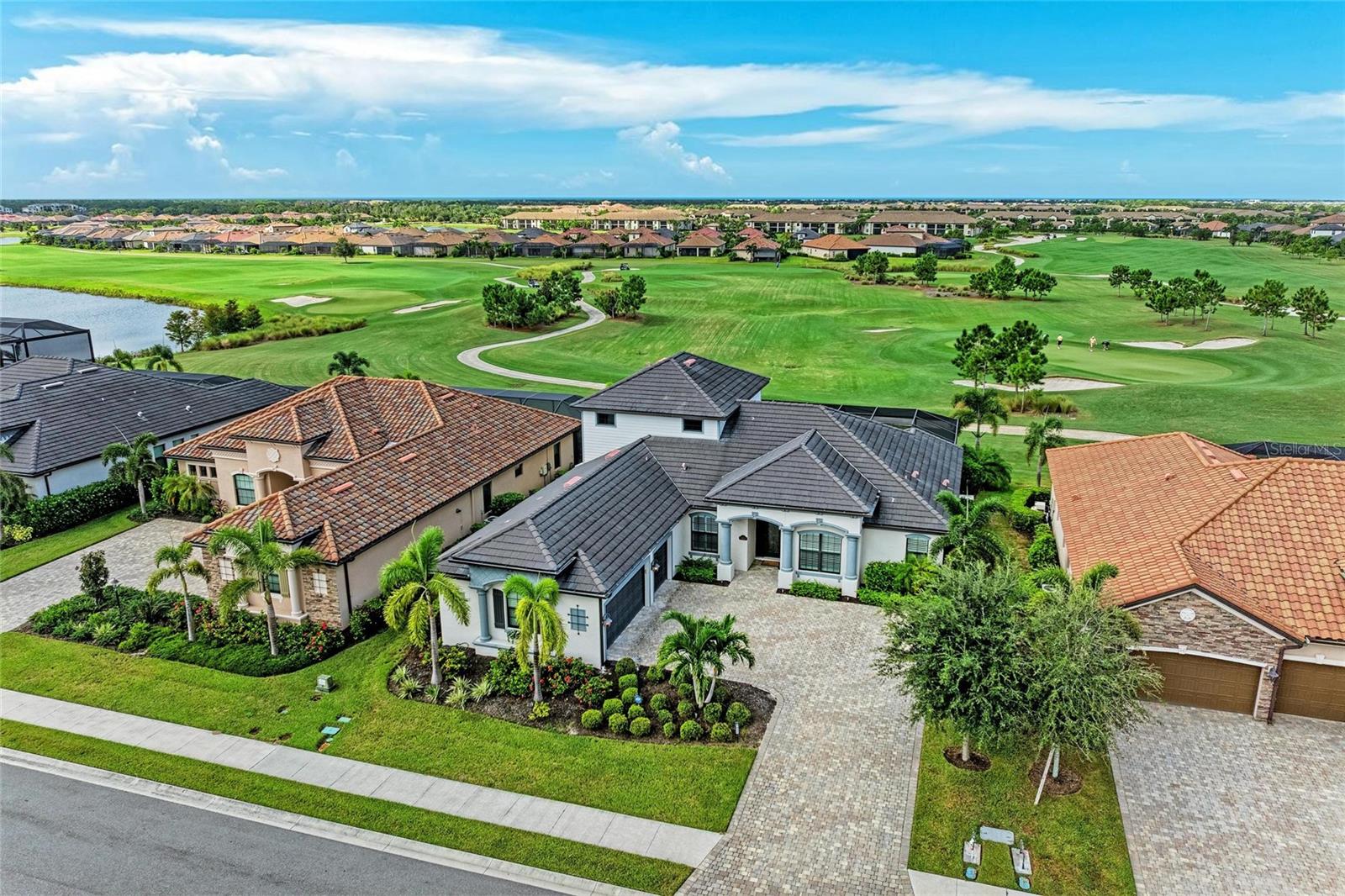 LAKEWOOD NATIONAL - Residential
