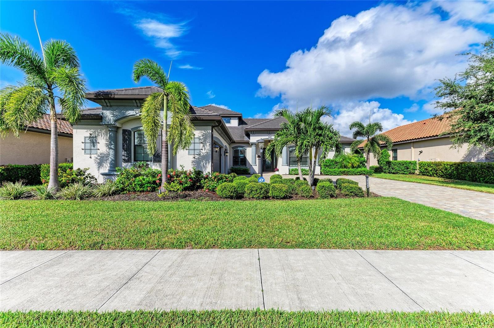 LAKEWOOD NATIONAL - Residential