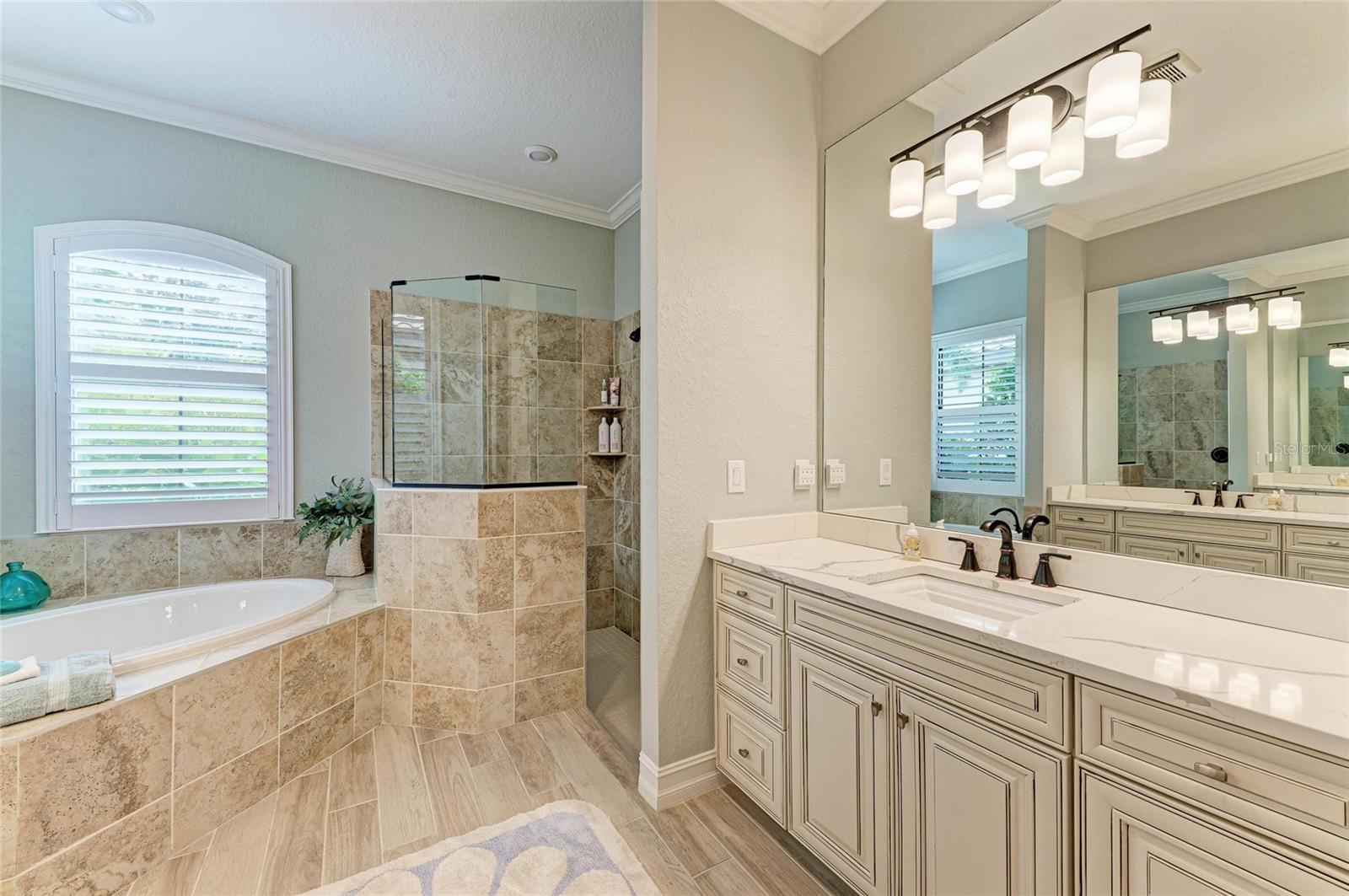 LAKEWOOD NATIONAL - Residential