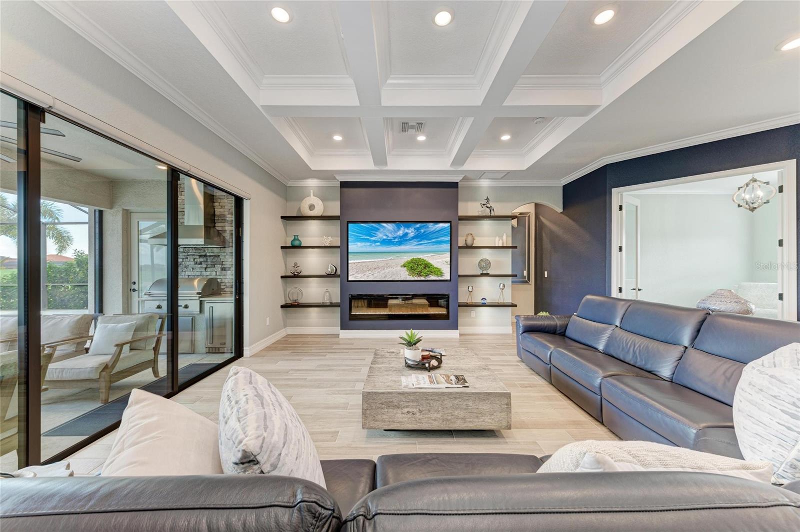 LAKEWOOD NATIONAL - Residential