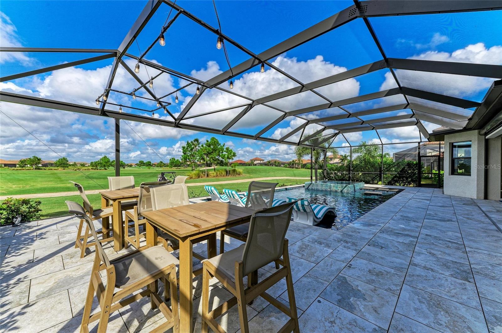 LAKEWOOD NATIONAL - Residential