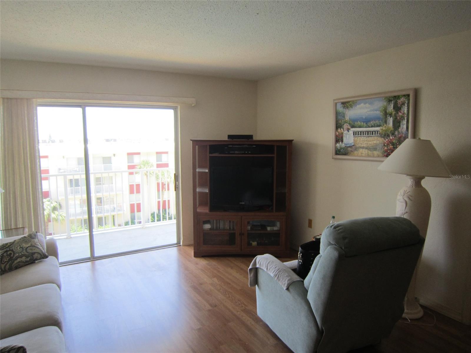 Riverside Condo - Residential