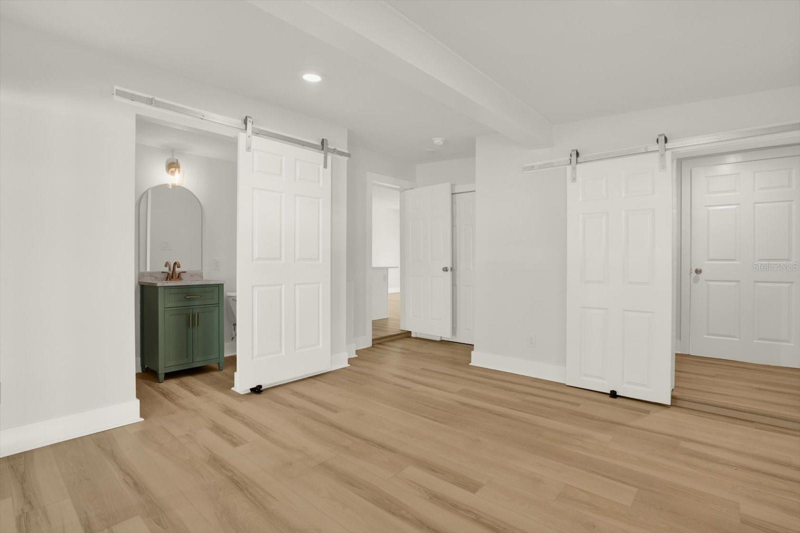 ORANGE LAKE VILLAGE 2 - Residential