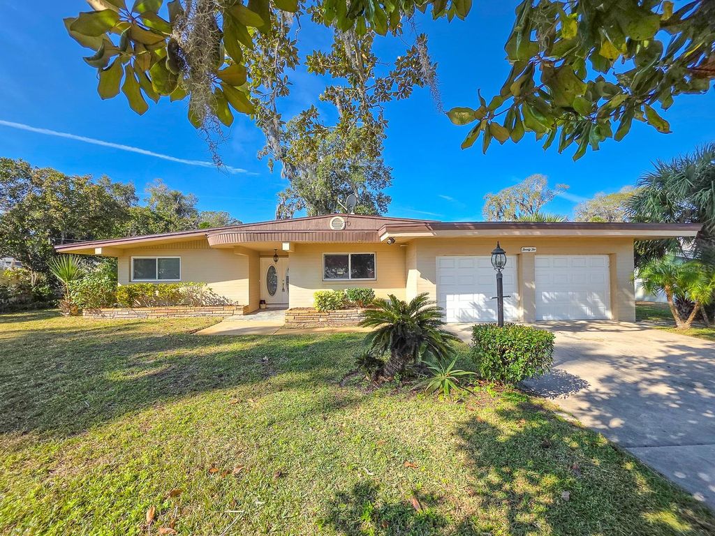 Photo of 22 N St Andrews Drive, Ormond Beach, FL 32174 (MLS # FC315258)