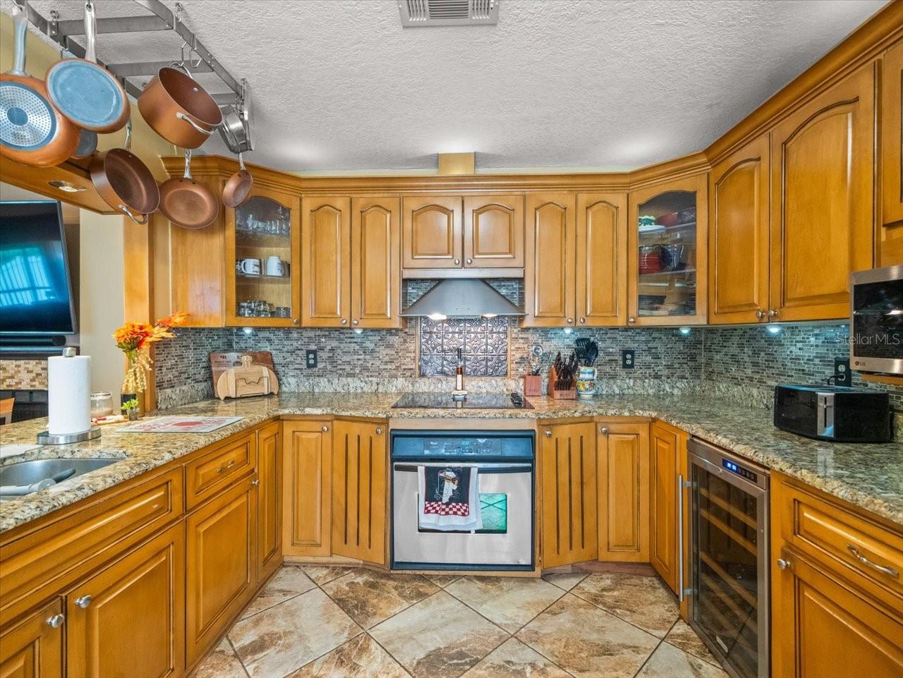 EAGLEBROOK - Residential
