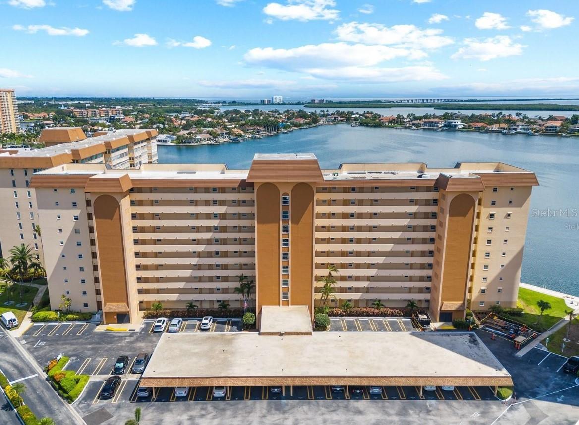 BAYWAY ISLES POINT BRITTANY THREE - Residential