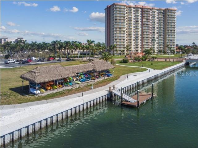 BAYWAY ISLES POINT BRITTANY THREE - Residential