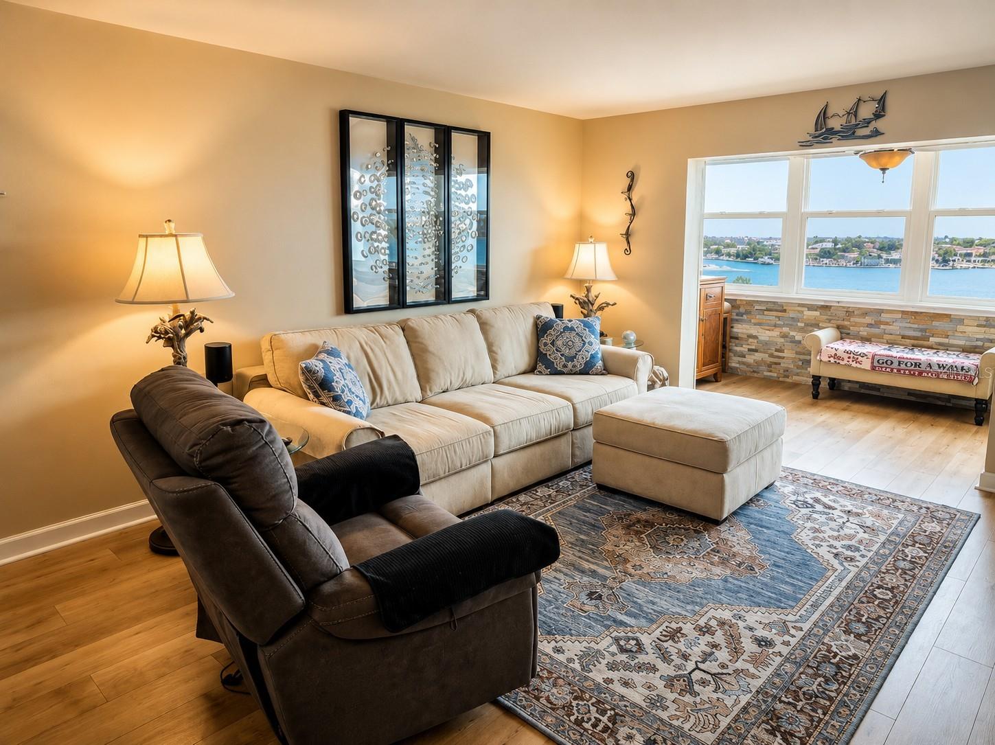 BAYWAY ISLES POINT BRITTANY THREE - Residential