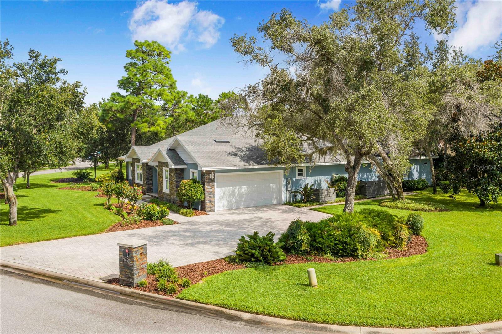 2931 CHICKASAW CIRCLE