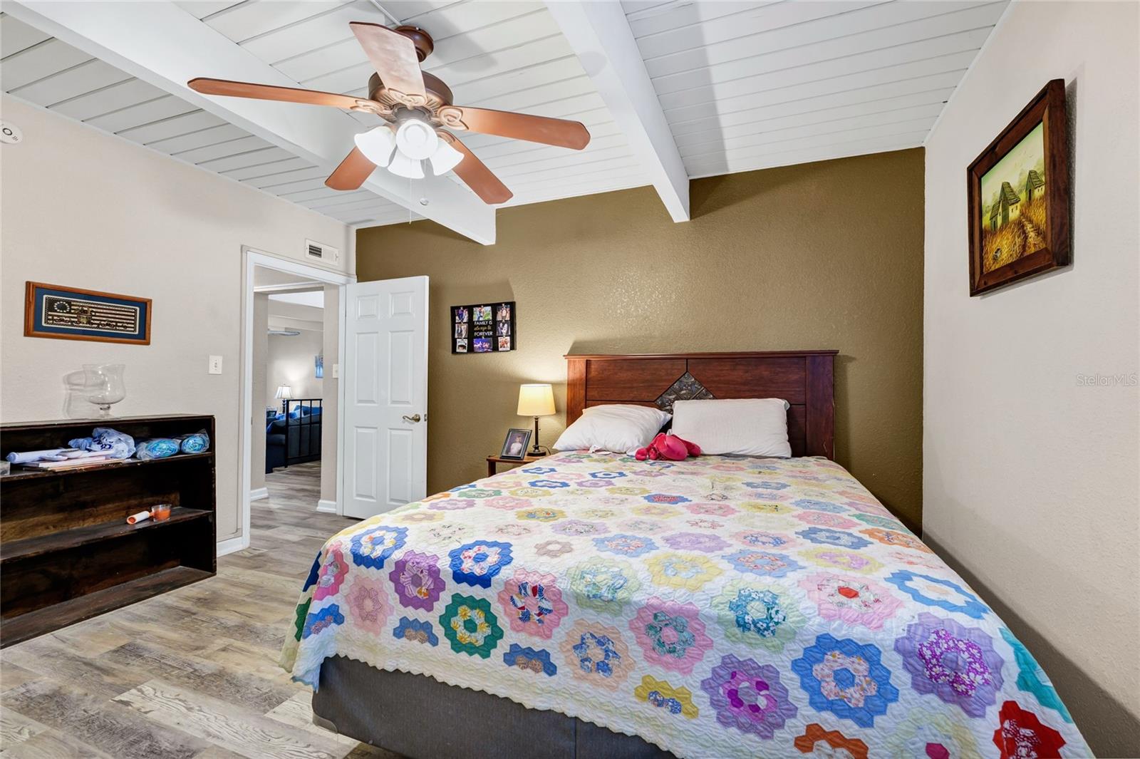 LA COSTA BRAVA LAKESIDE - Residential