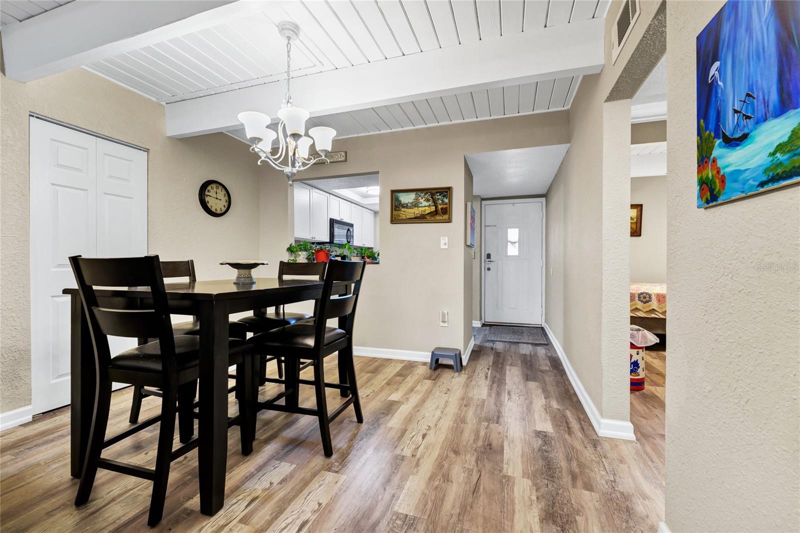 LA COSTA BRAVA LAKESIDE - Residential