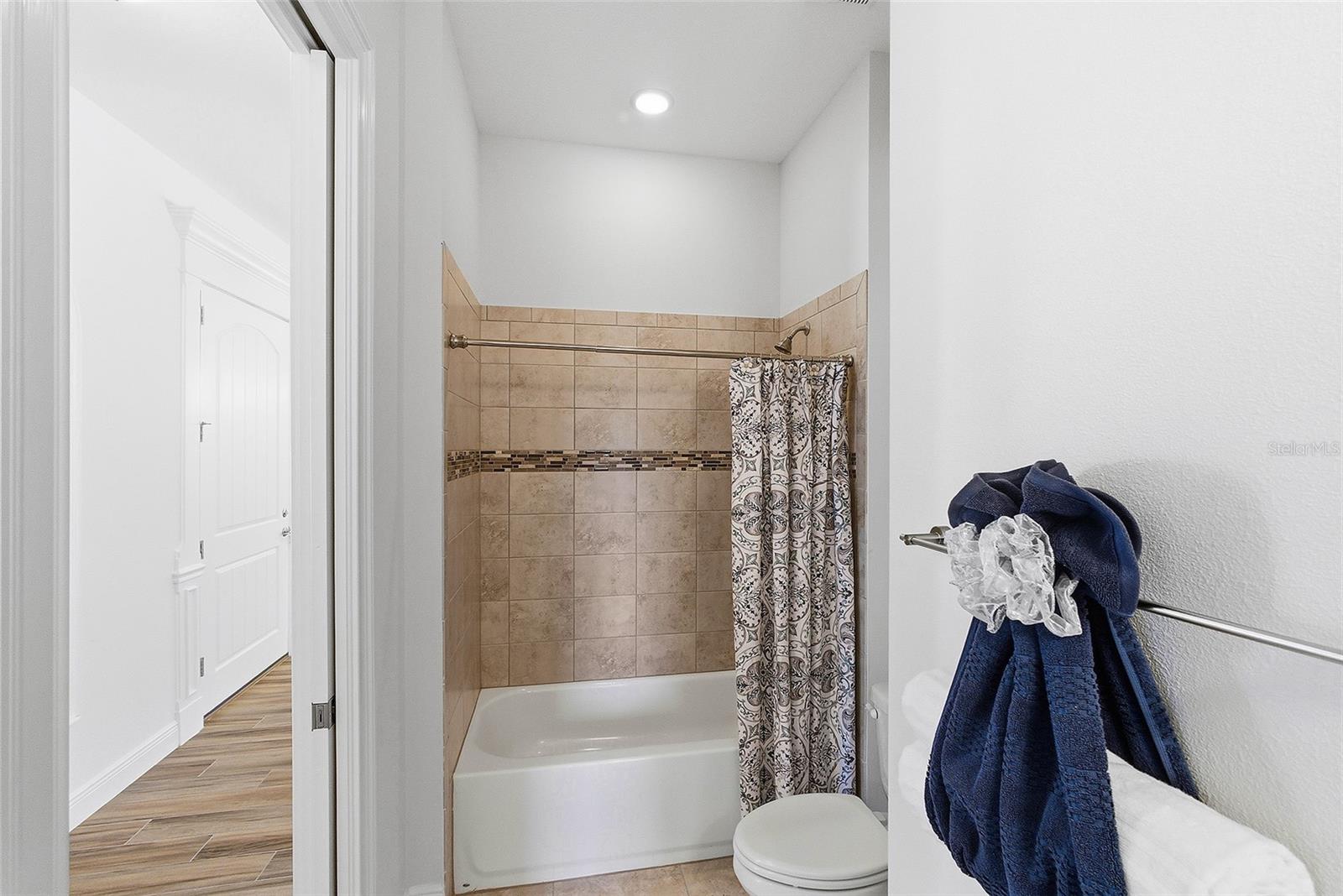 HARBOR HILLS - Residential