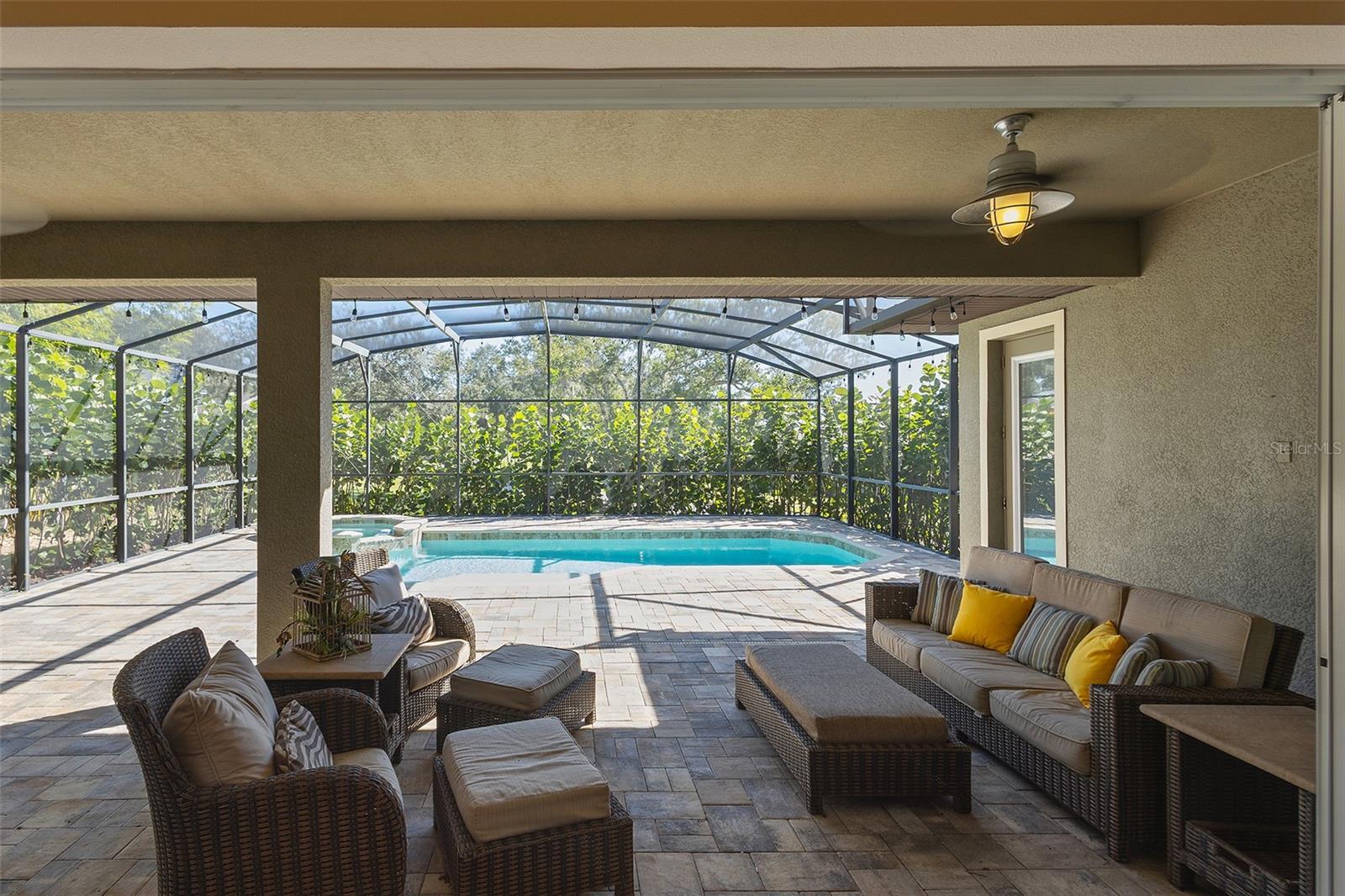 HARBOR HILLS - Residential