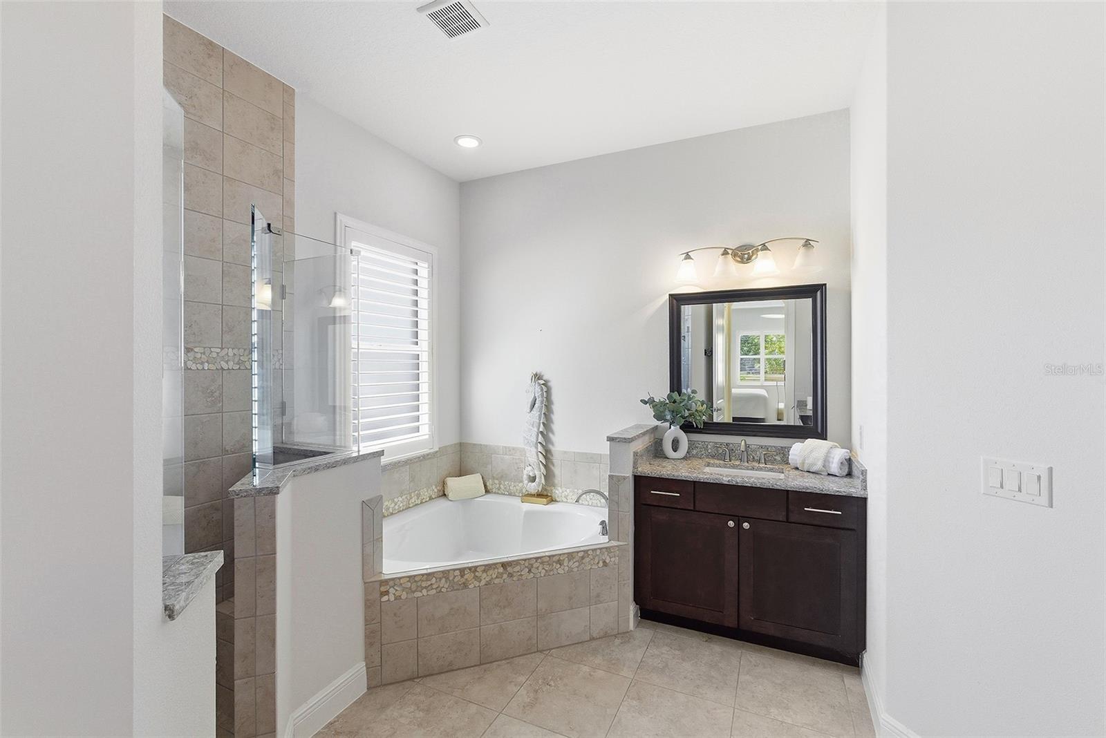 HARBOR HILLS - Residential