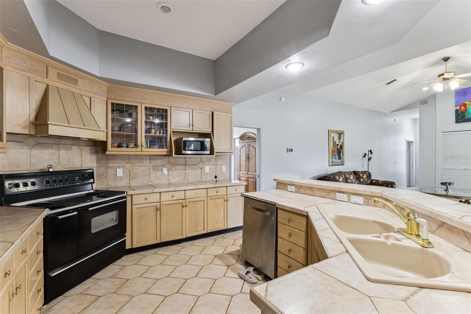 RODRIQUEZ GRANT - Residential