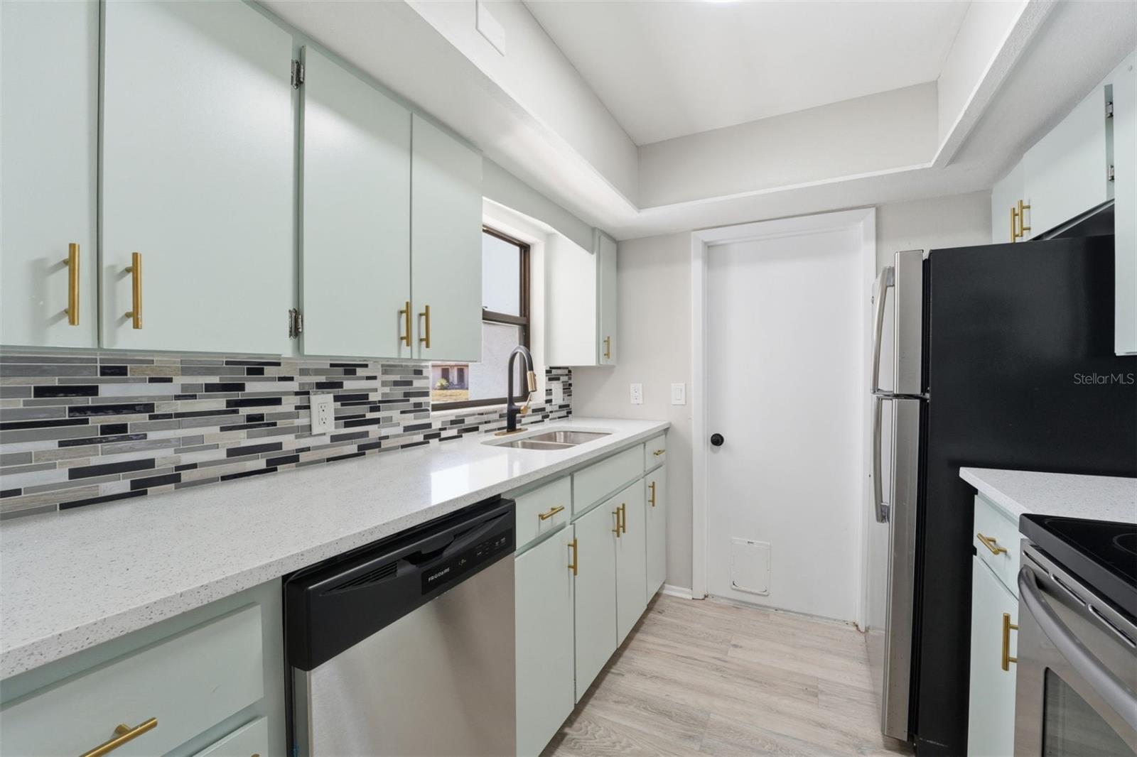 DEER HOLLOW - Residential