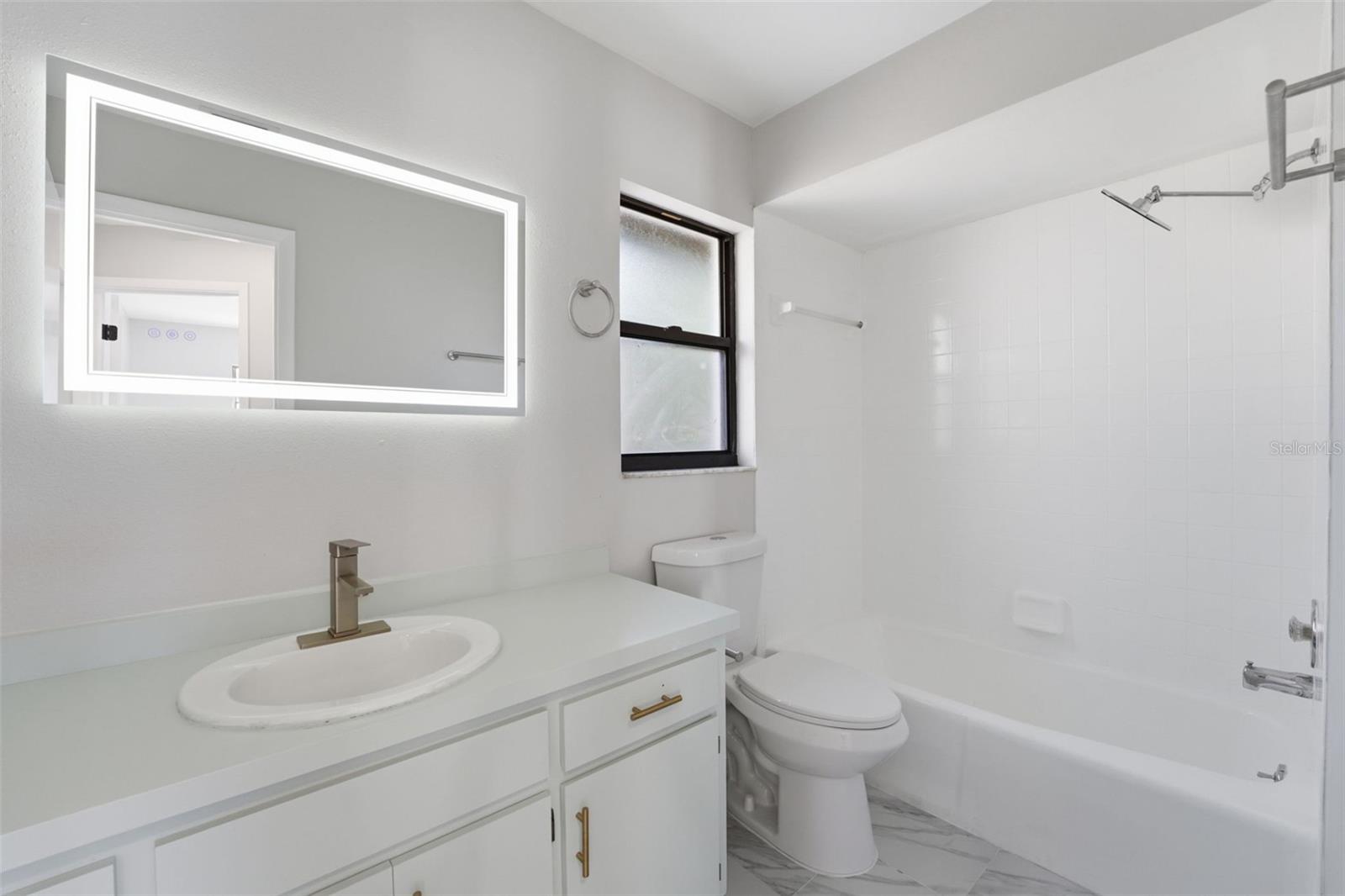 DEER HOLLOW - Residential