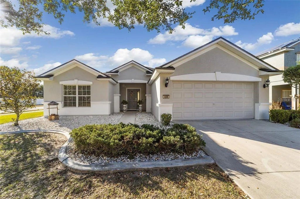 Photo of 4098 SW 47th Court, Ocala, FL 34474 (MLS # OM733403)