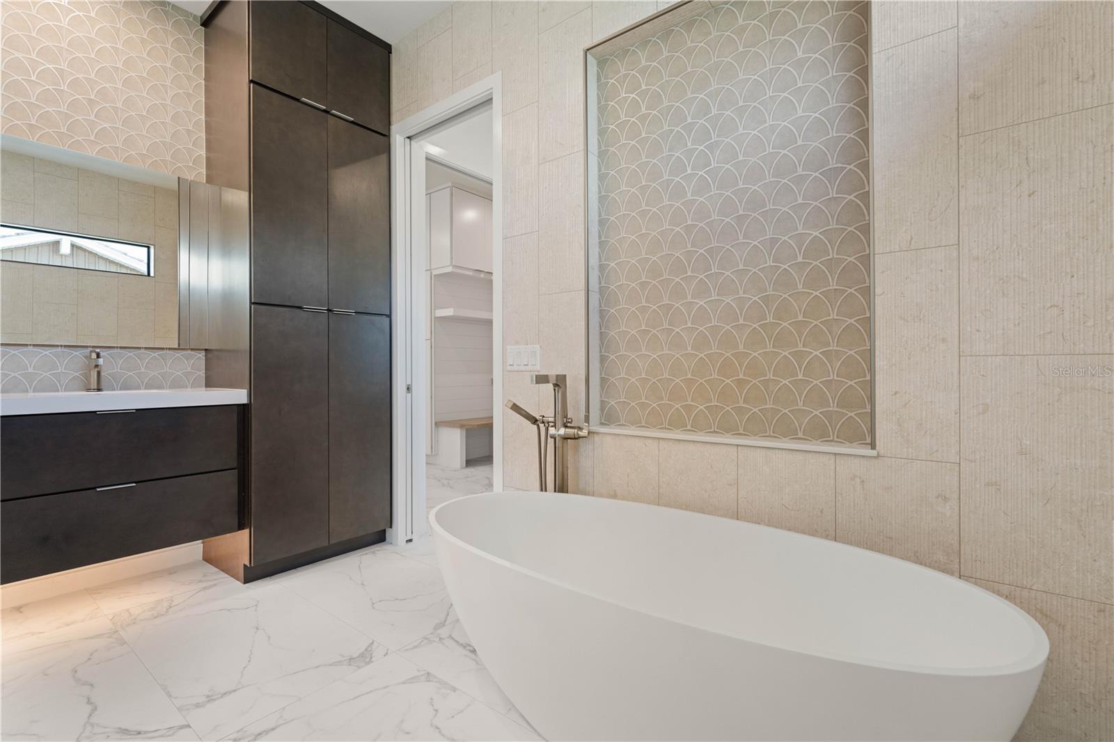 PUNTA GORDA ISLES SEC 06 - Residential