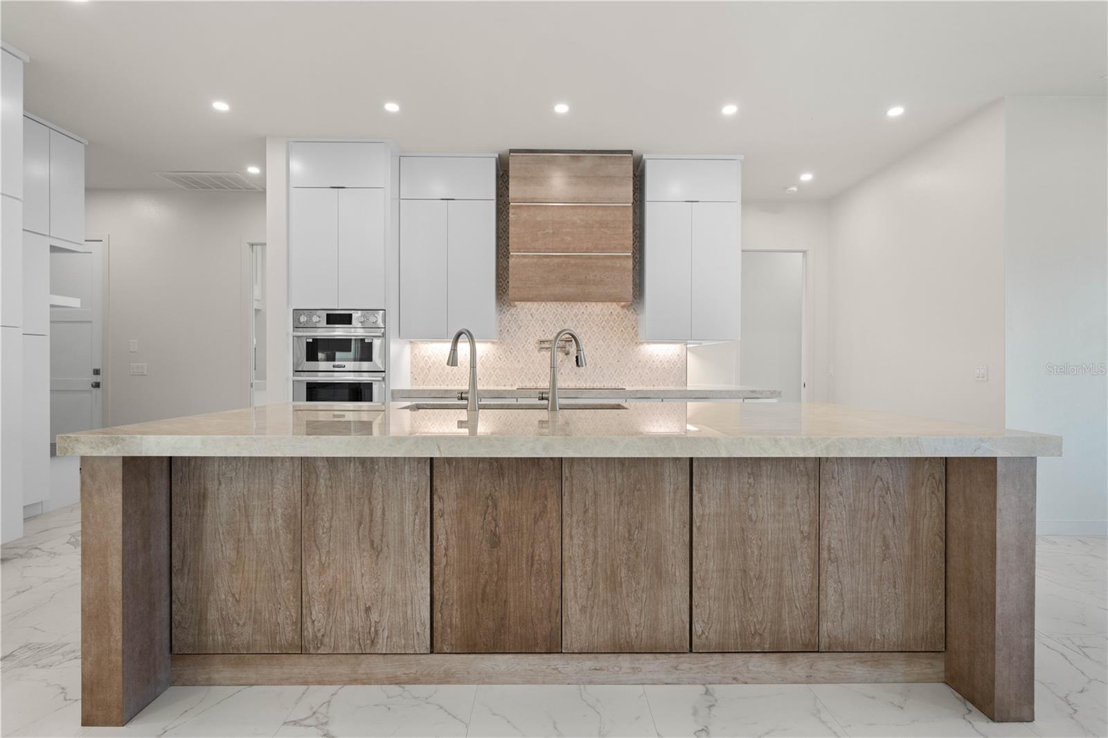 PUNTA GORDA ISLES SEC 06 - Residential