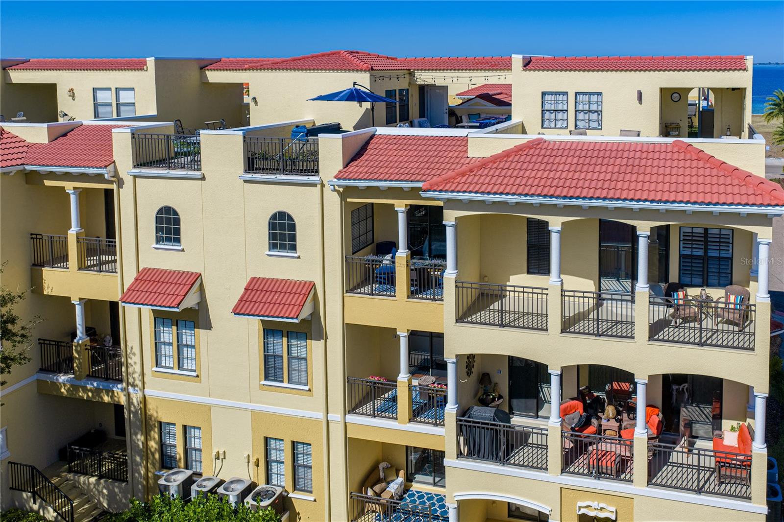 BRISA DEL MAR TWNHMS - Residential