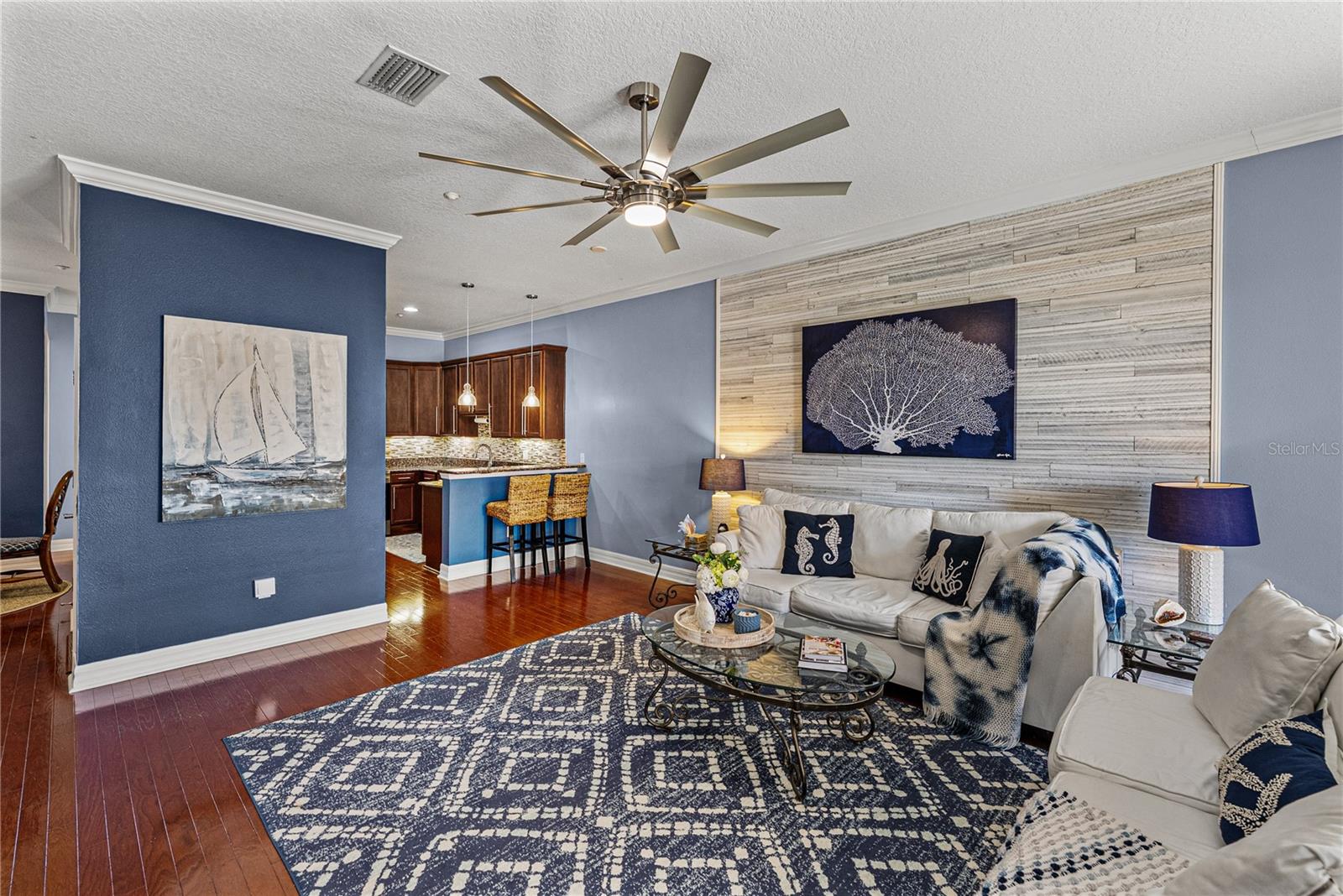 BRISA DEL MAR TWNHMS - Residential