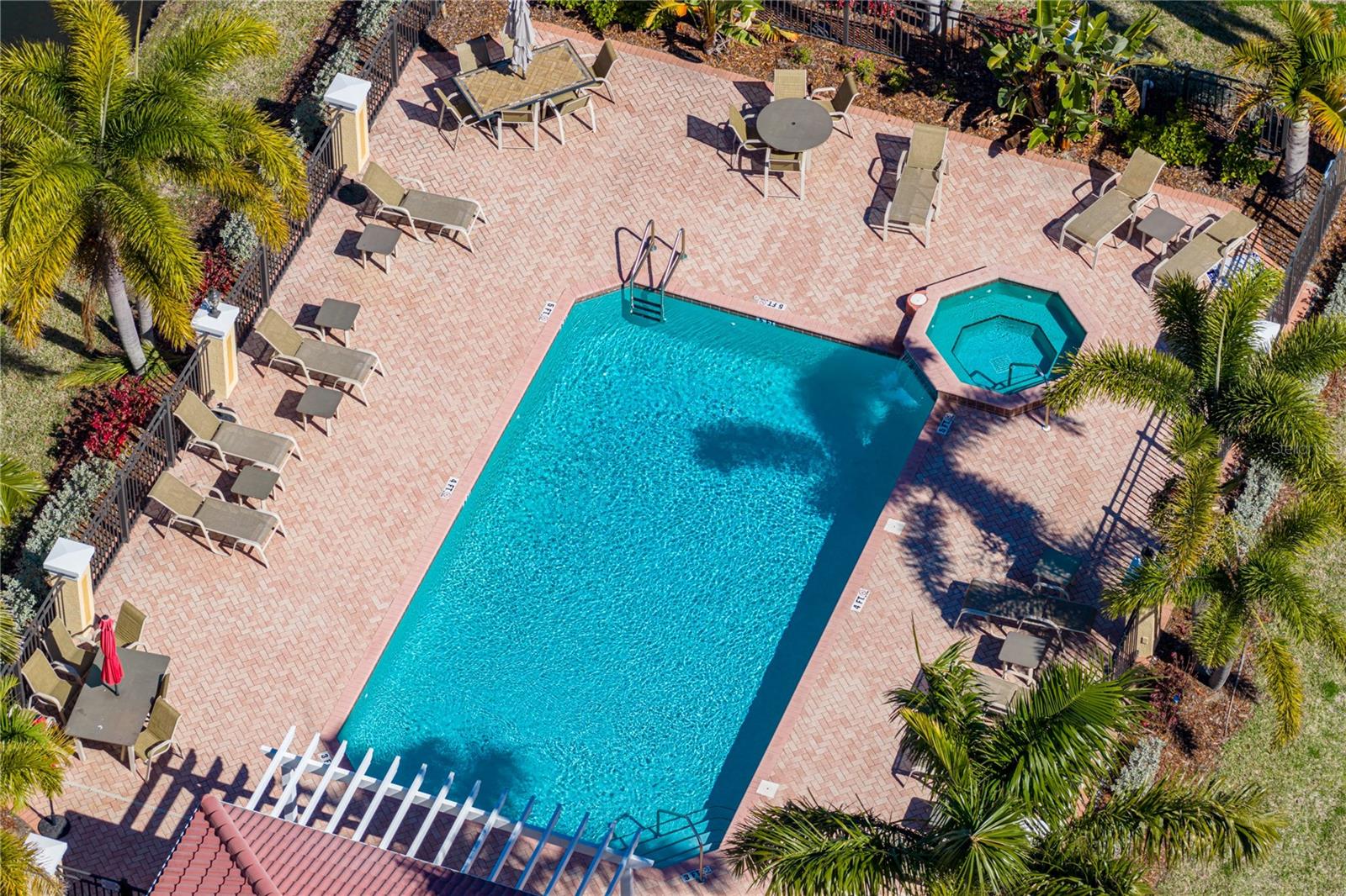 BRISA DEL MAR TWNHMS - Residential