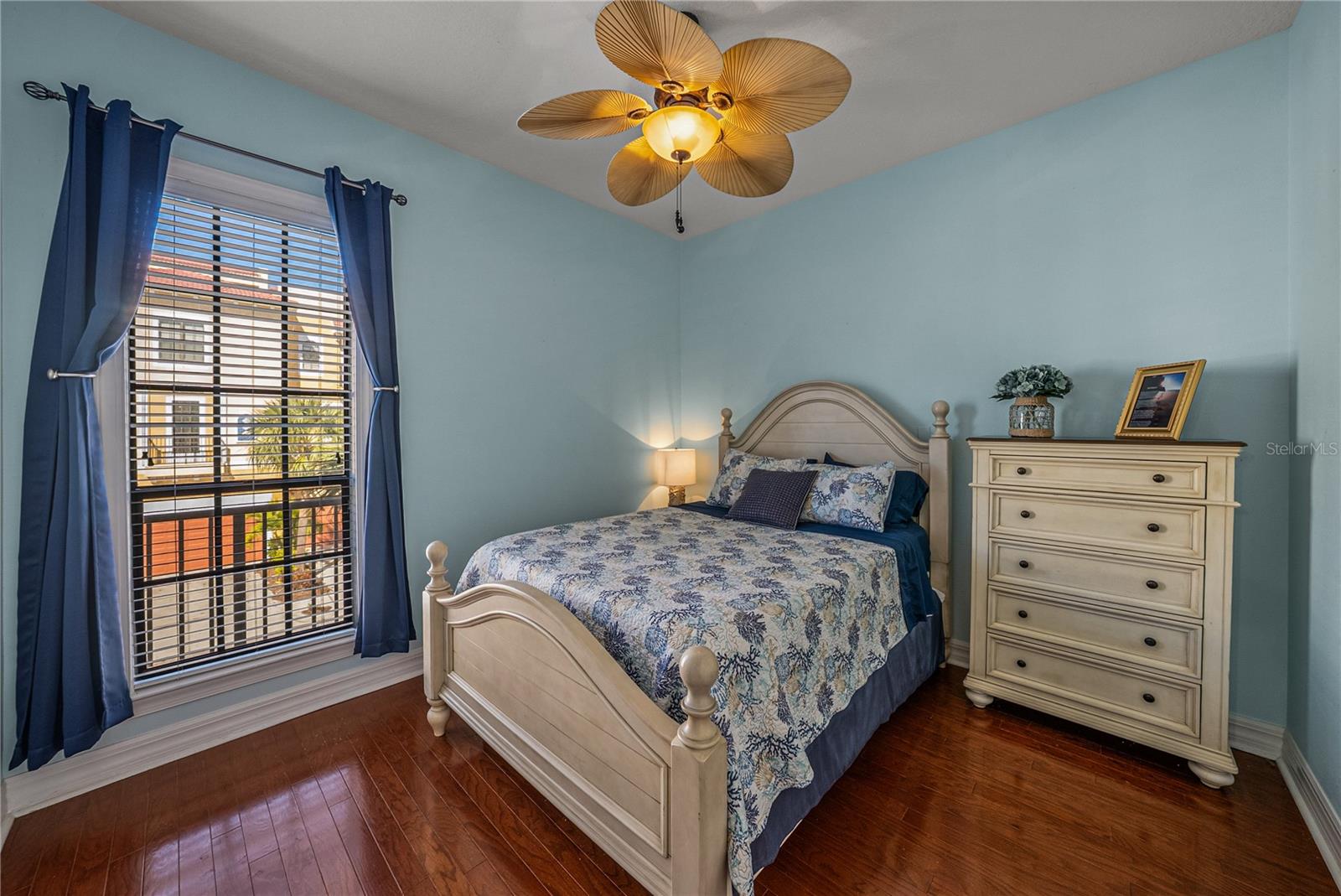 BRISA DEL MAR TWNHMS - Residential