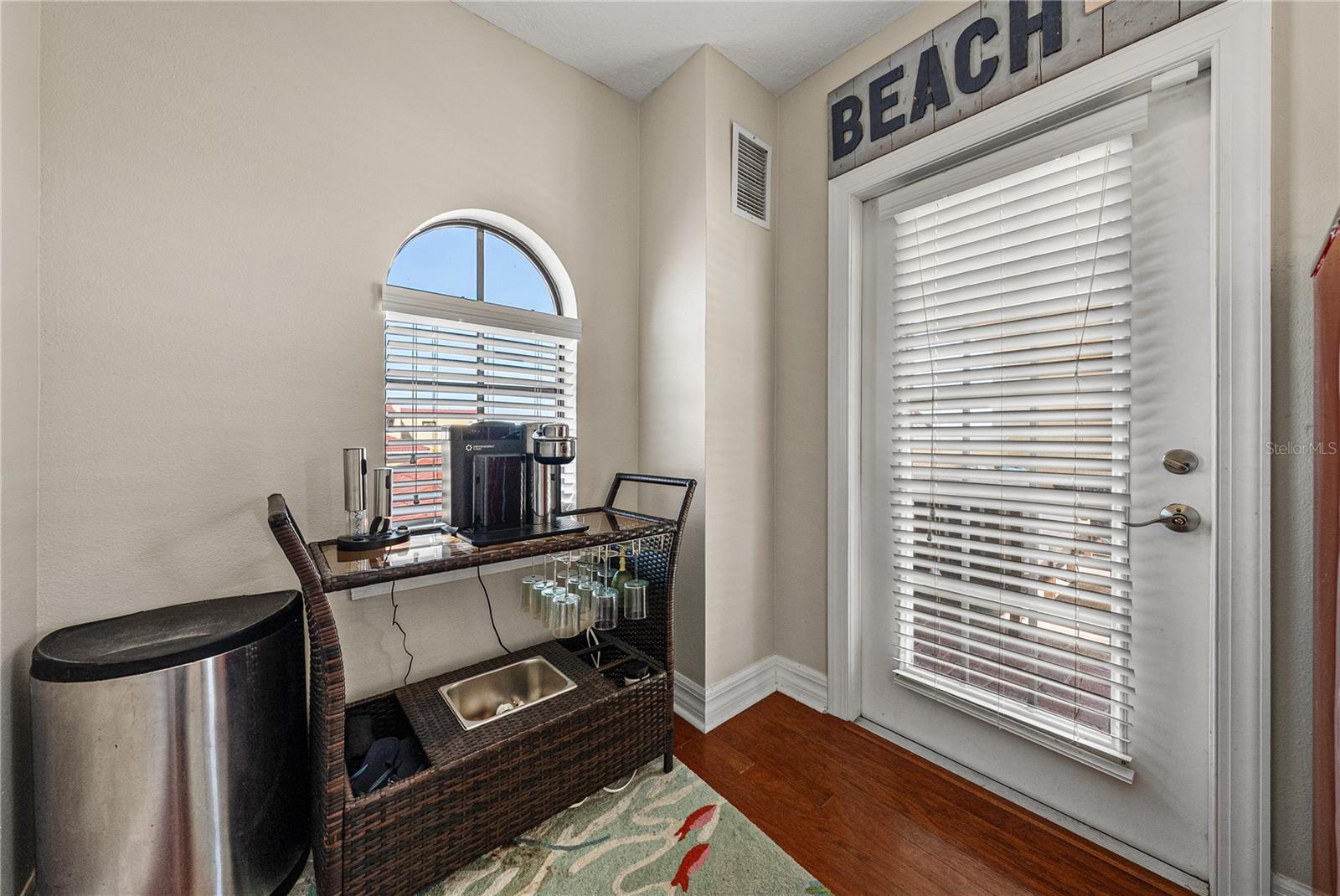 BRISA DEL MAR TWNHMS - Residential