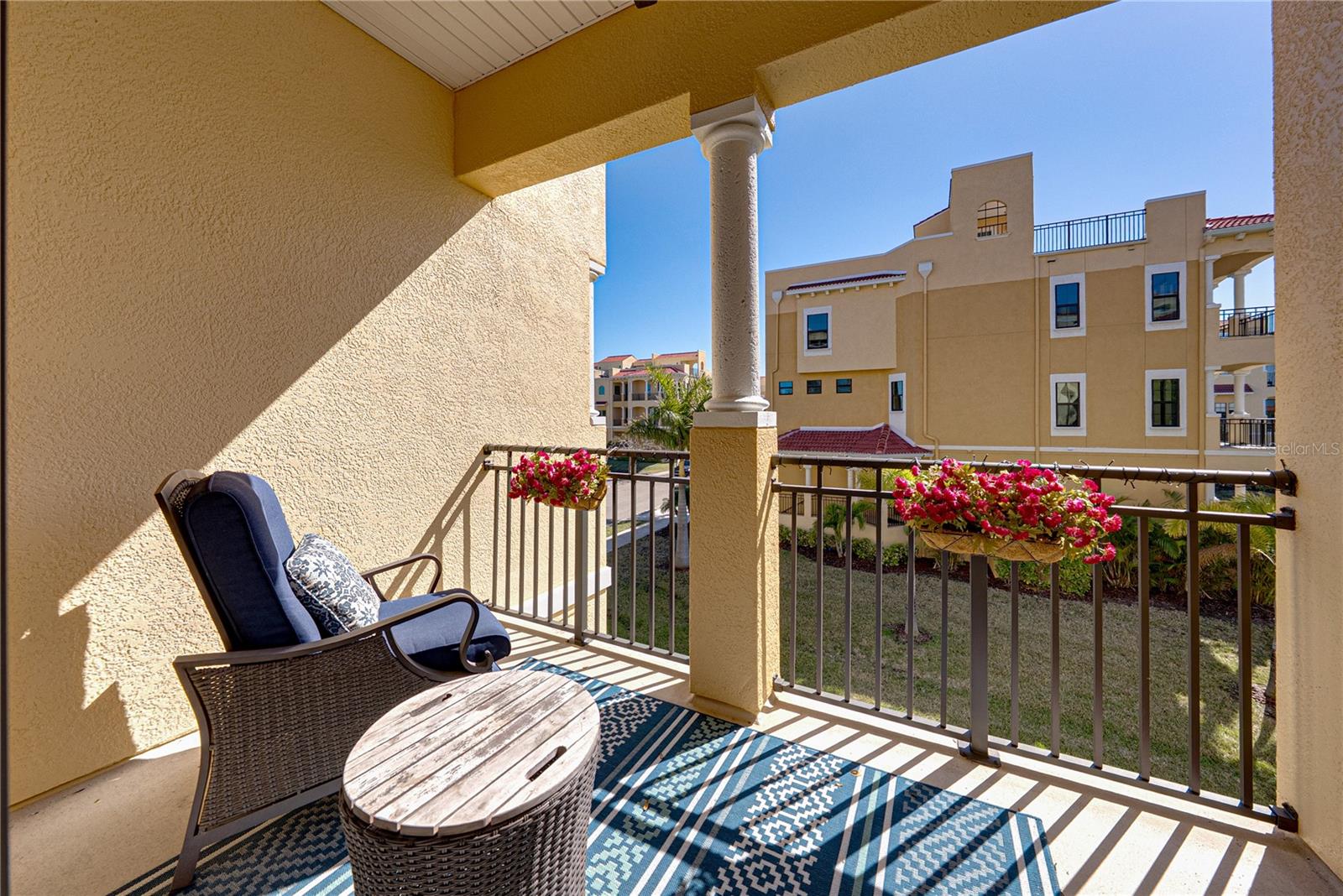 BRISA DEL MAR TWNHMS - Residential