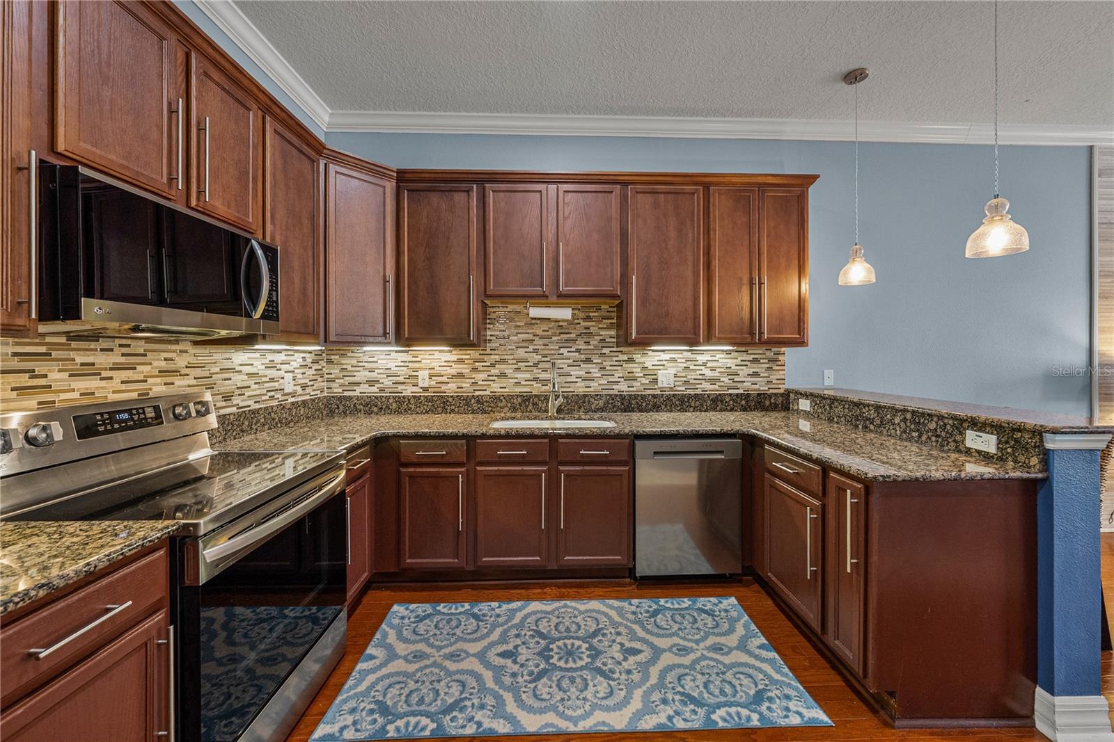 BRISA DEL MAR TWNHMS - Residential