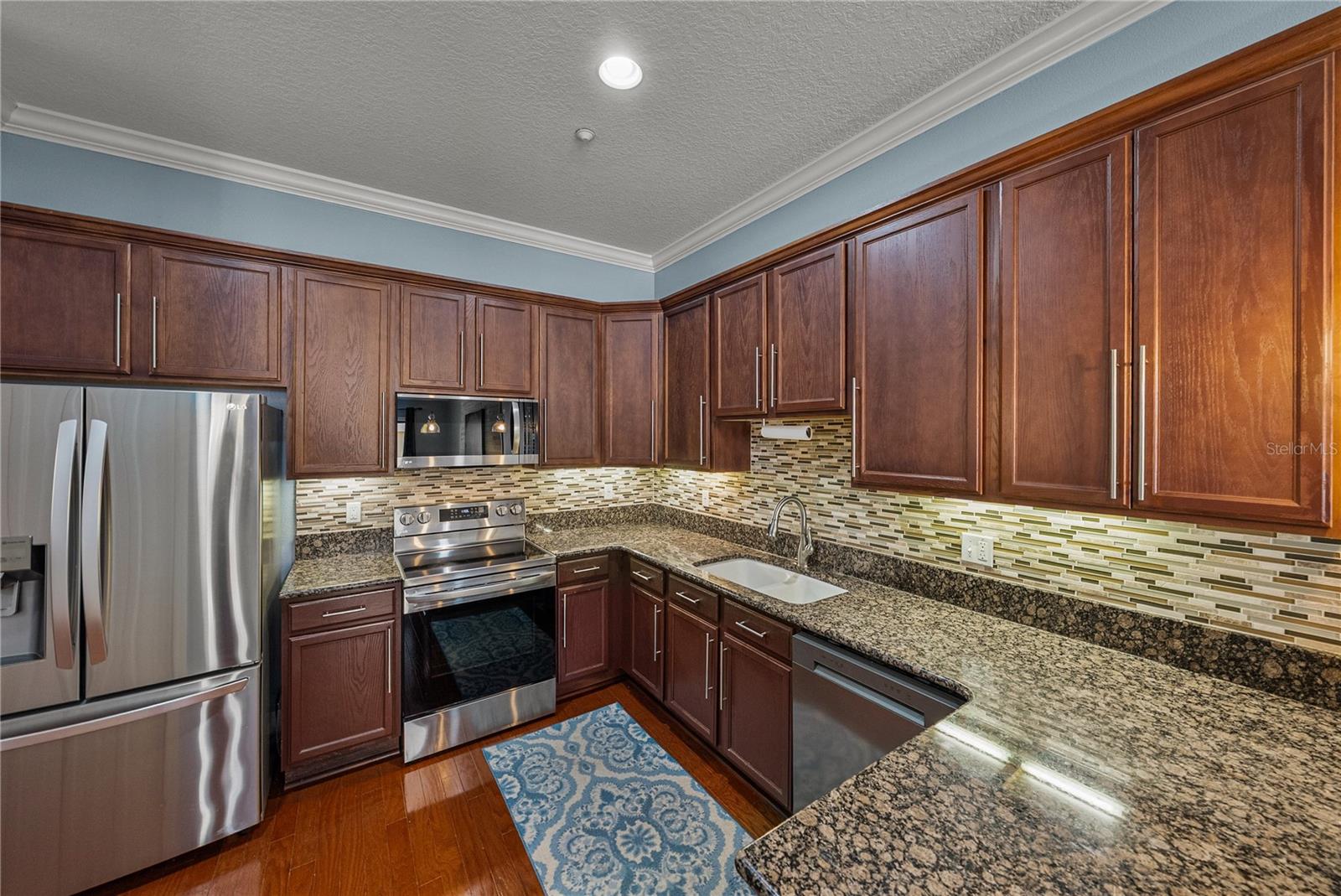 BRISA DEL MAR TWNHMS - Residential