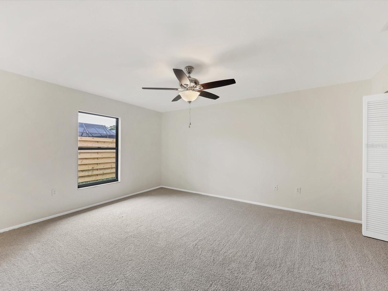 COUNTRY MEADOWS - Residential