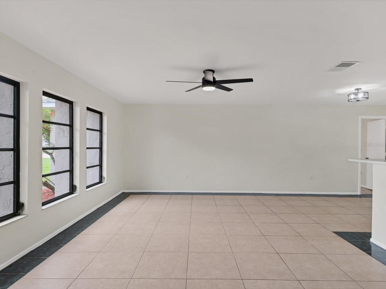 2102 COUNTRY MEADOWS PLACE