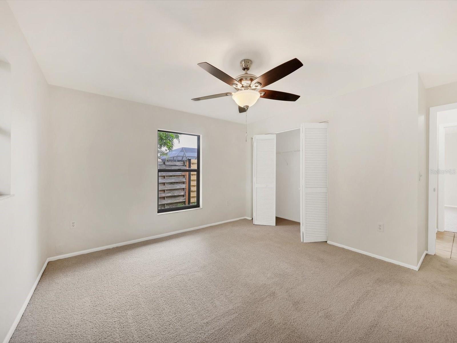 COUNTRY MEADOWS - Residential