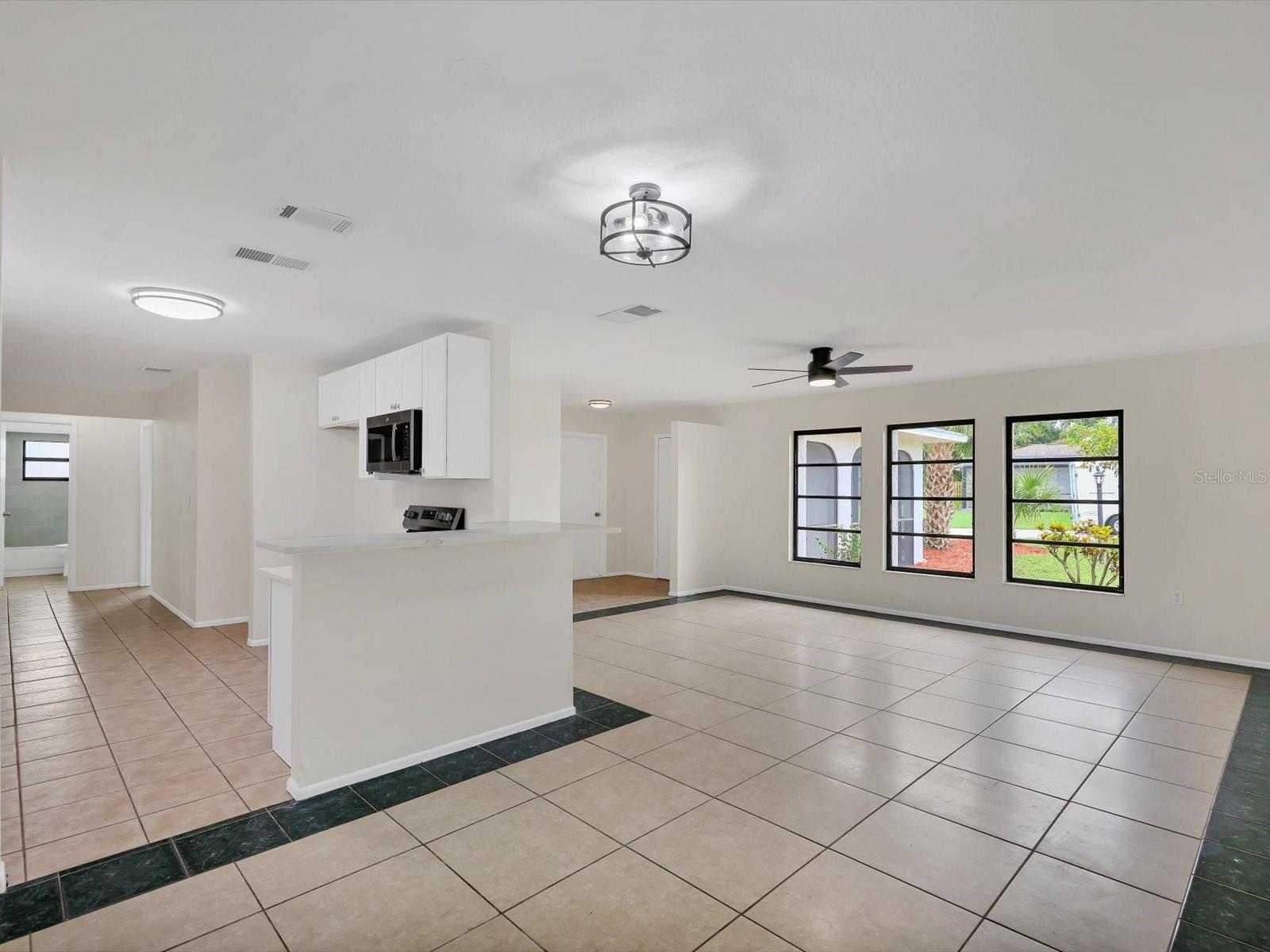 COUNTRY MEADOWS - Residential