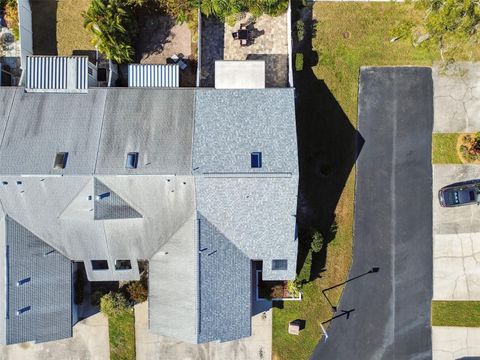 A home in PALM HARBOR