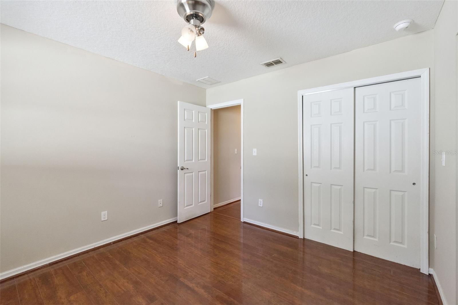 ENGELWOOD PARK - Residential