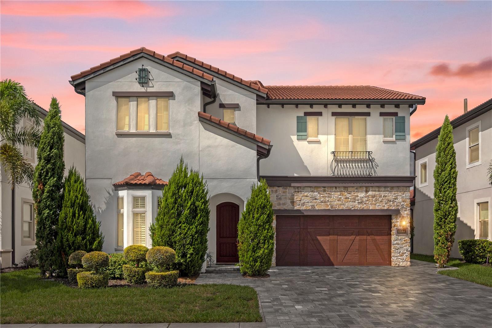 10564 ROYAL CYPRESS WAY