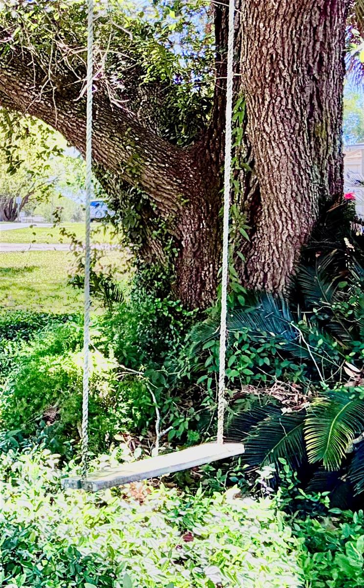 BEVERLY HILLS UNIT 02 - Residential