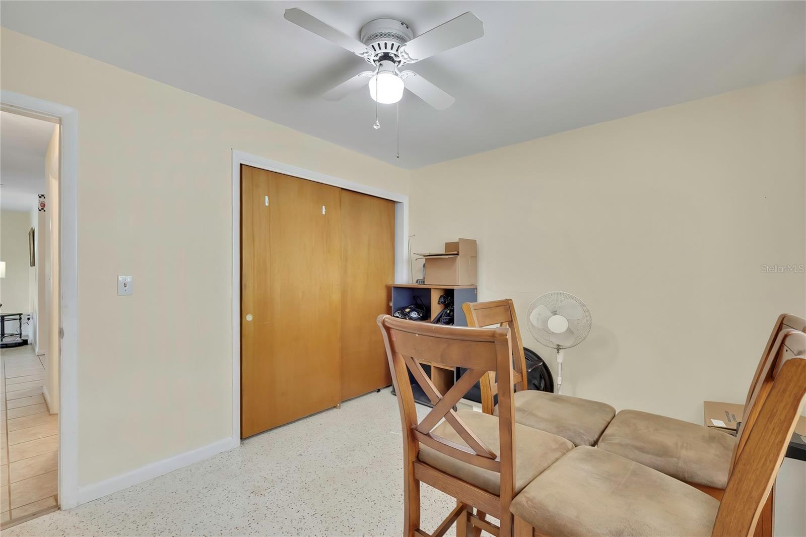 BEVERLY HILLS UNIT 02 - Residential