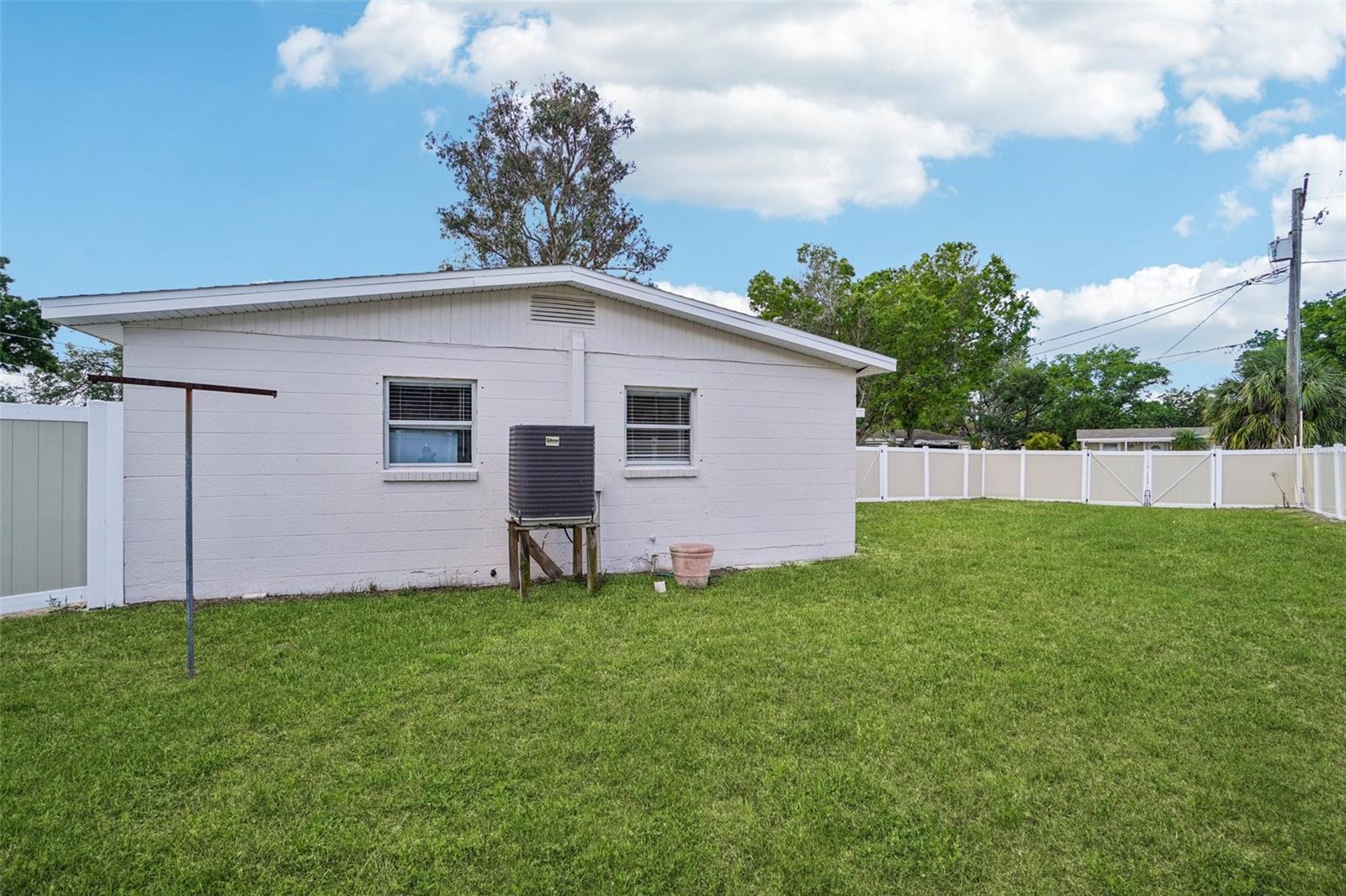 APOLLO BEACH UNIT ONE PT ONE - Residential